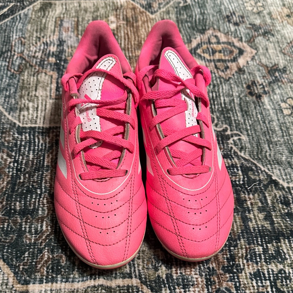 Kids soccer cleats